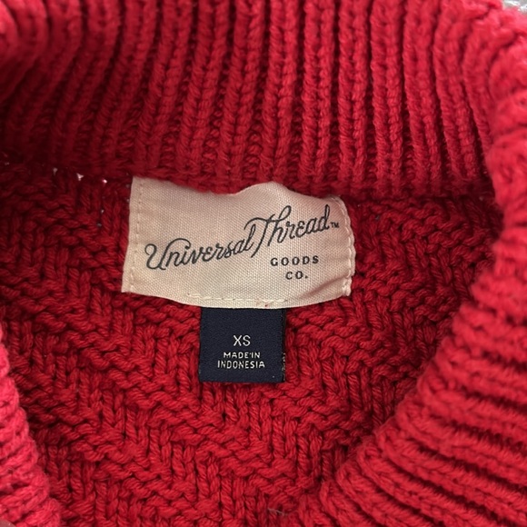Women’s red universal thread sweater size xsmall. Shorter but not cropped. - Picture 2 of 5